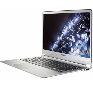 Samsung NP900X3D-A02RU