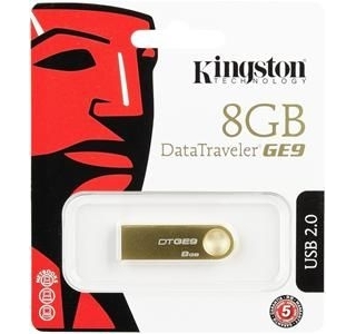 Kingston DataTraveler SE9 8GB Silver, Metal casing, Compact and lightweight (Read 18 MByte/s, Write